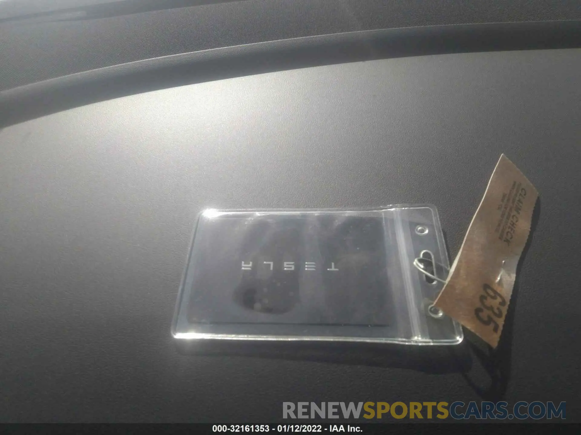 11 Photograph of a damaged car 5YJ3E1EA6LF613784 TESLA MODEL 3 2020