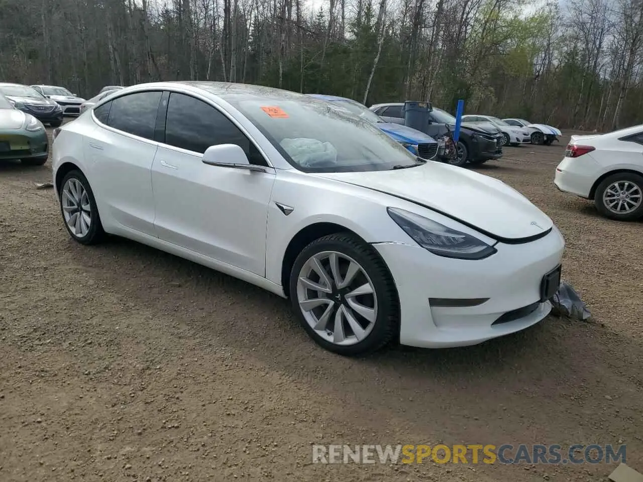 4 Photograph of a damaged car 5YJ3E1EA6LF625983 TESLA MODEL 3 2020