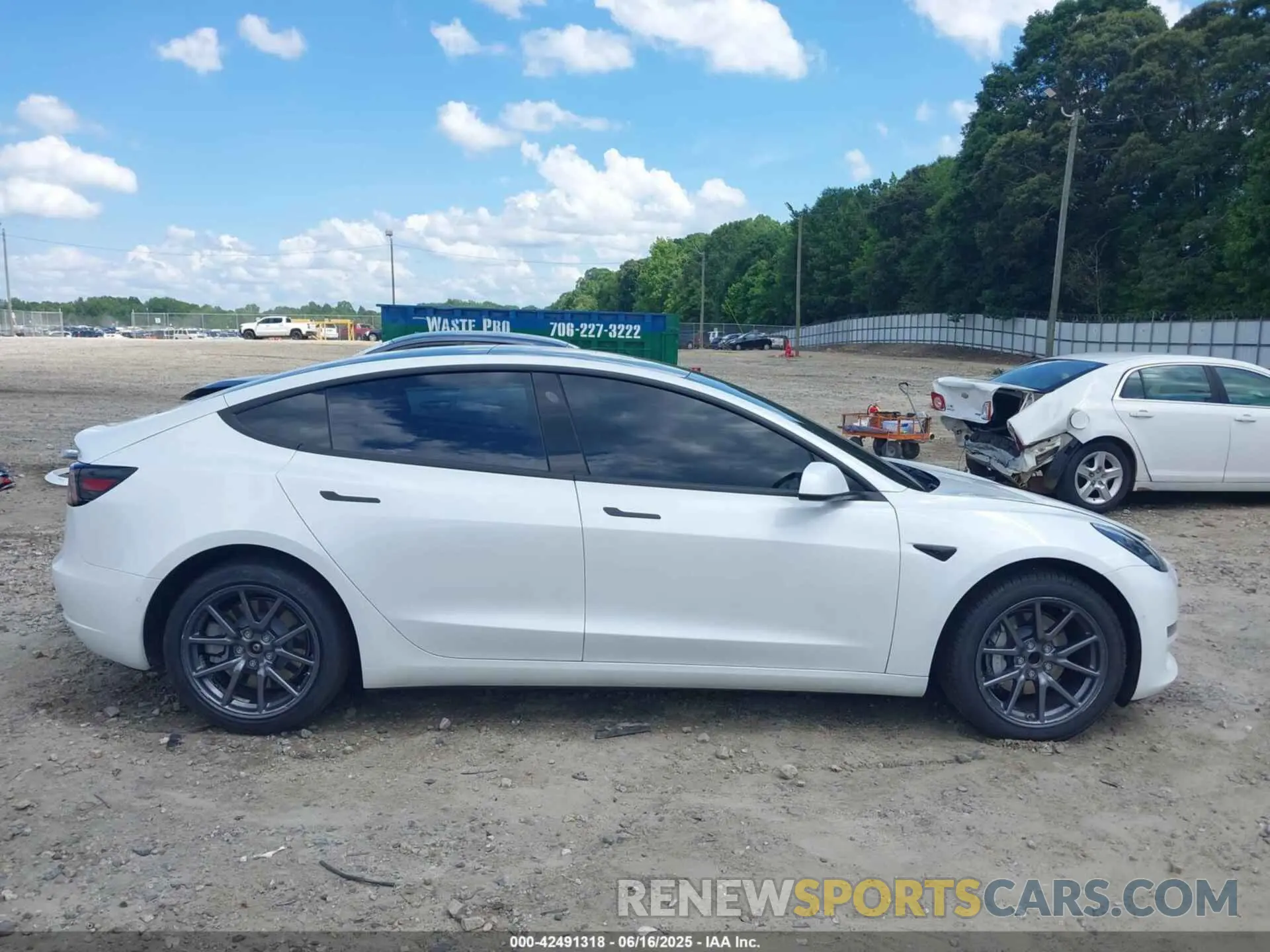 13 Фотография поврежденного автомобиля 5YJ3E1EA6LF632917 TESLA MODEL 3 2020