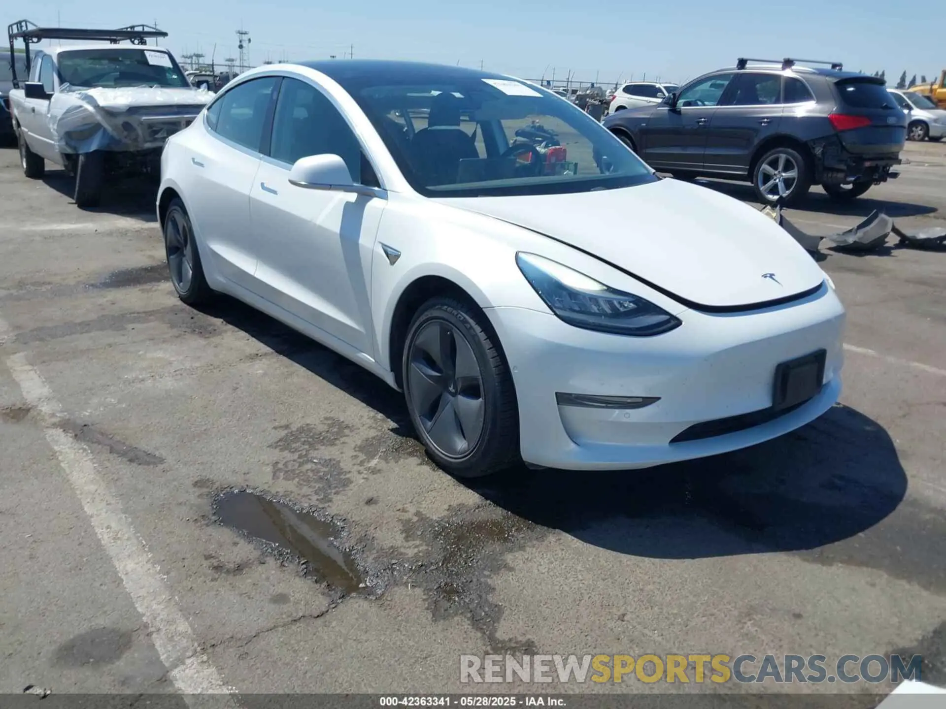 1 Фотография поврежденного автомобиля 5YJ3E1EA6LF659311 TESLA MODEL 3 2020
