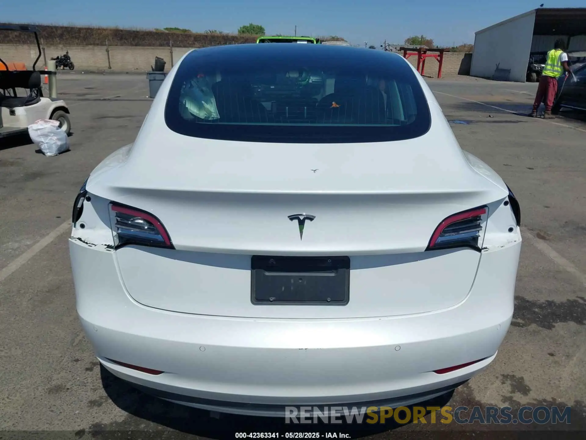 17 Фотография поврежденного автомобиля 5YJ3E1EA6LF659311 TESLA MODEL 3 2020