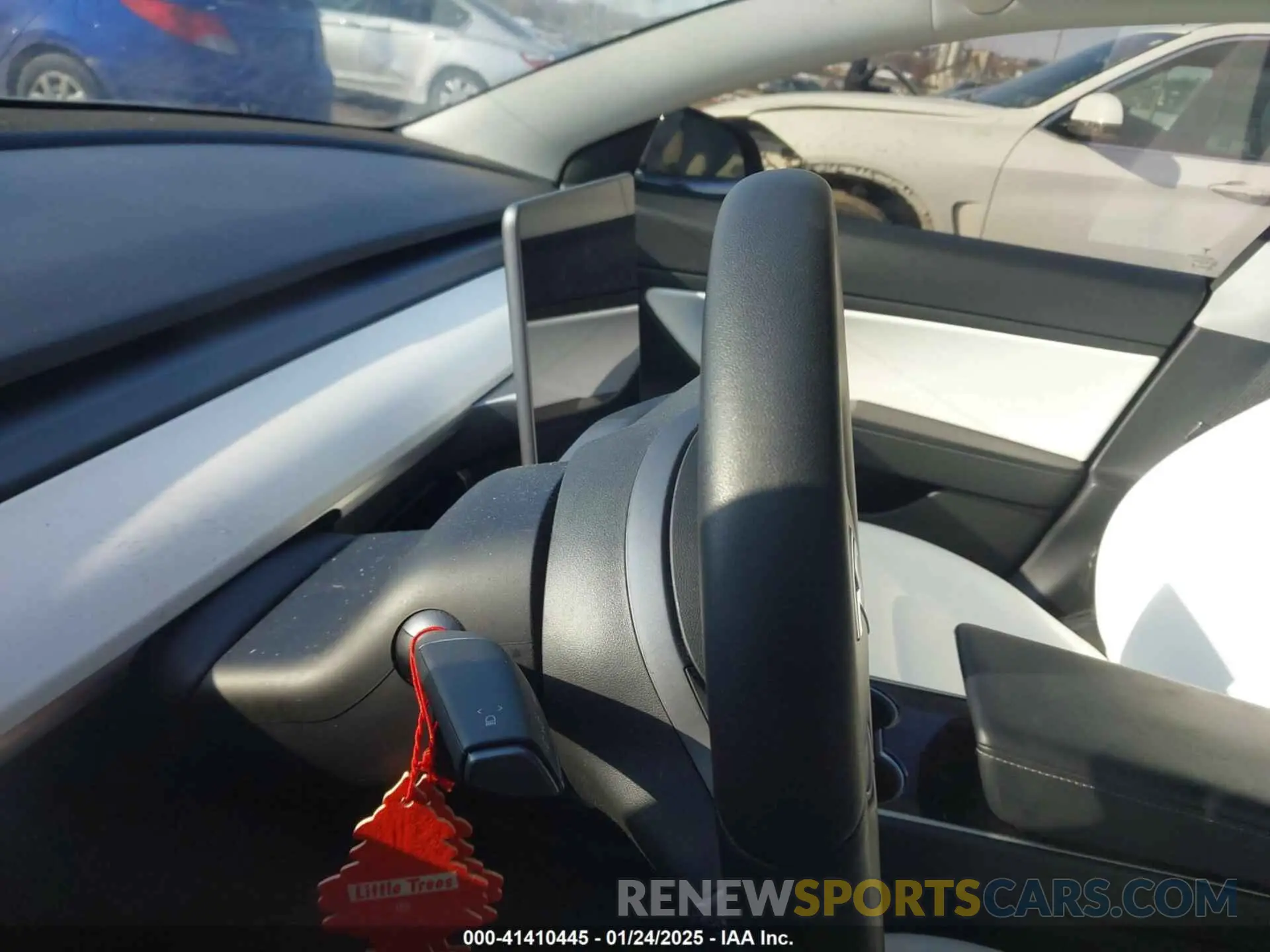 7 Photograph of a damaged car 5YJ3E1EA6LF662080 TESLA MODEL 3 2020