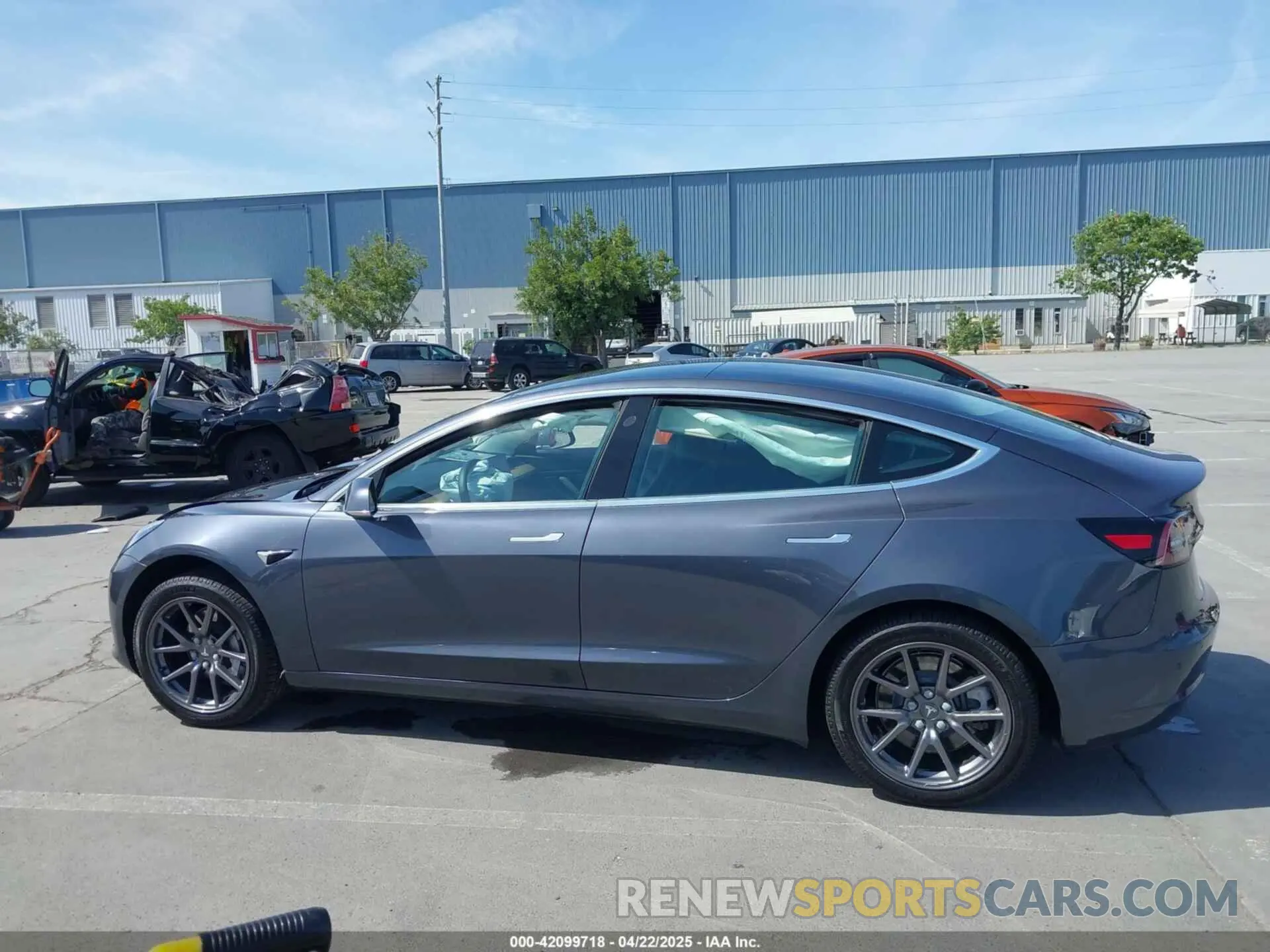 14 Photograph of a damaged car 5YJ3E1EA6LF703159 TESLA MODEL 3 2020