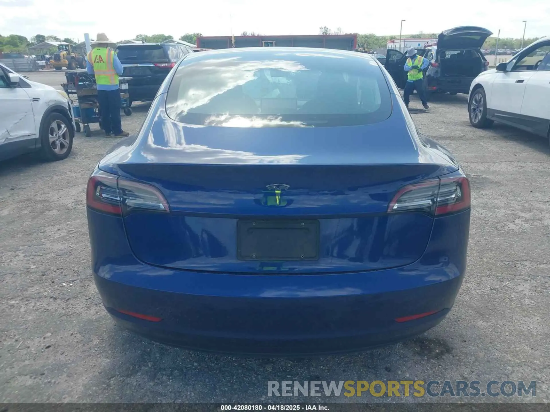16 Фотография поврежденного автомобиля 5YJ3E1EA6LF785622 TESLA MODEL 3 2020