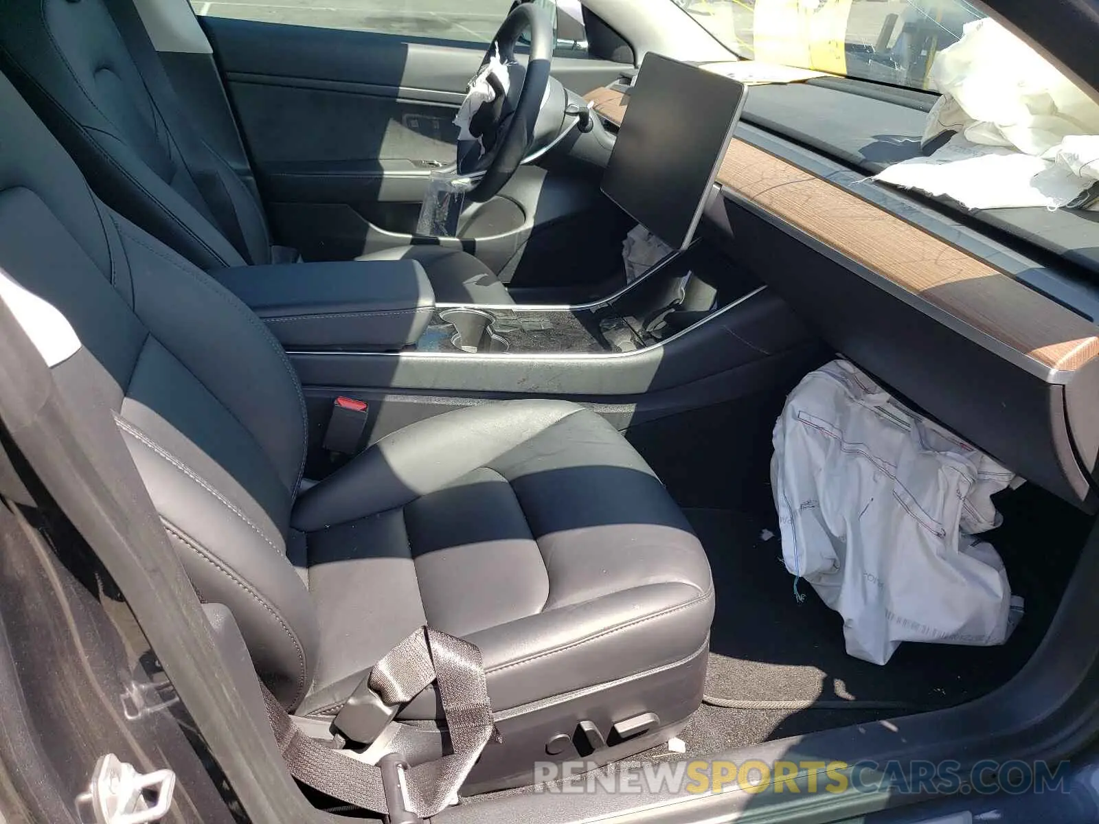 5 Photograph of a damaged car 5YJ3E1EA6LF799021 TESLA MODEL 3 2020