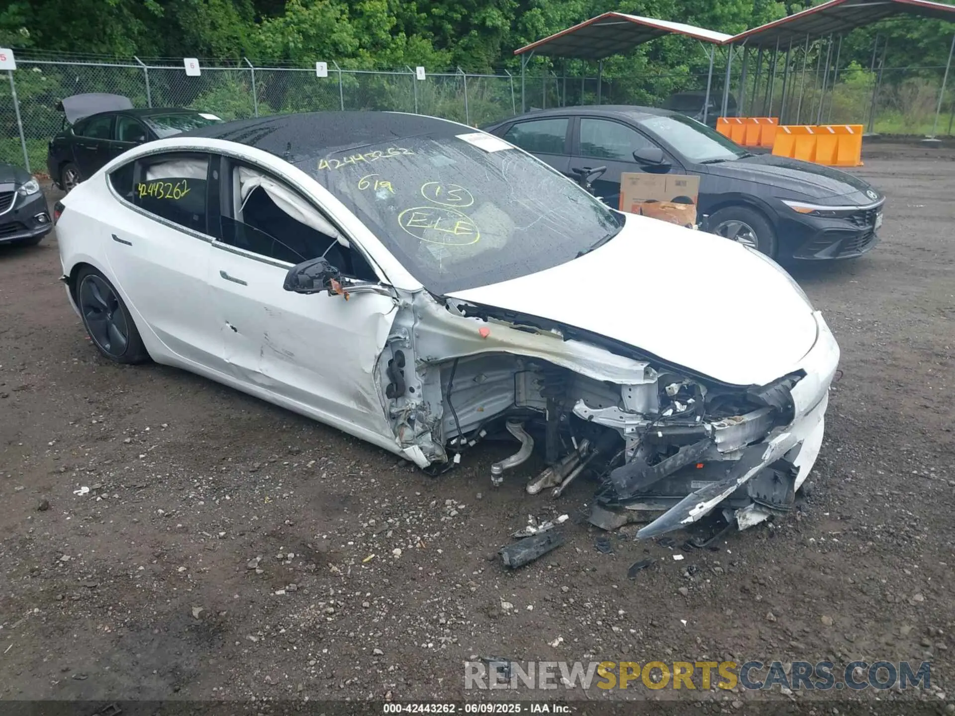 1 Фотография поврежденного автомобиля 5YJ3E1EA7LF645286 TESLA MODEL 3 2020