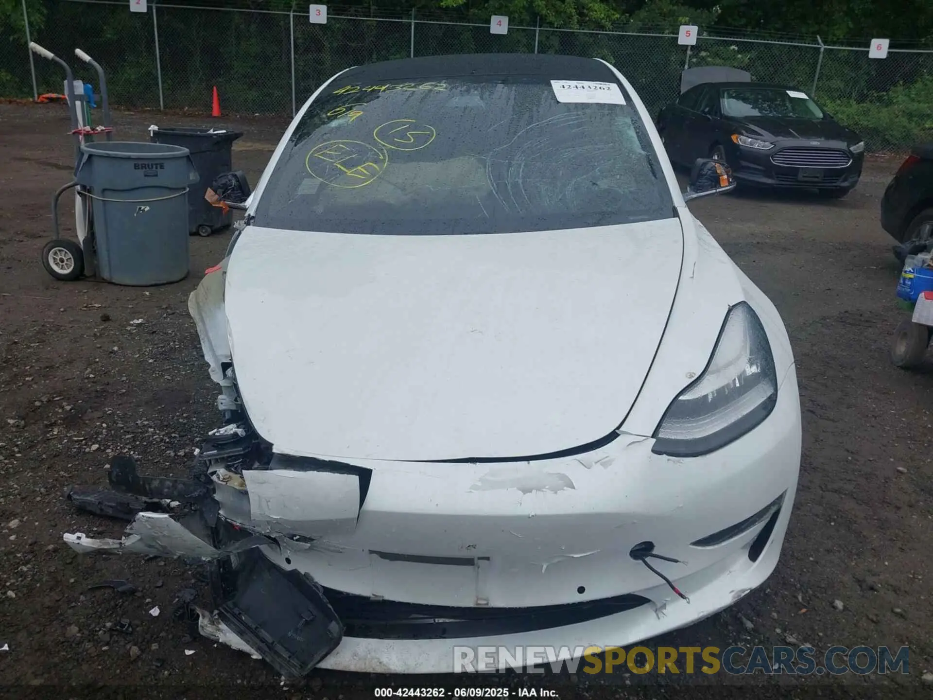 11 Фотография поврежденного автомобиля 5YJ3E1EA7LF645286 TESLA MODEL 3 2020