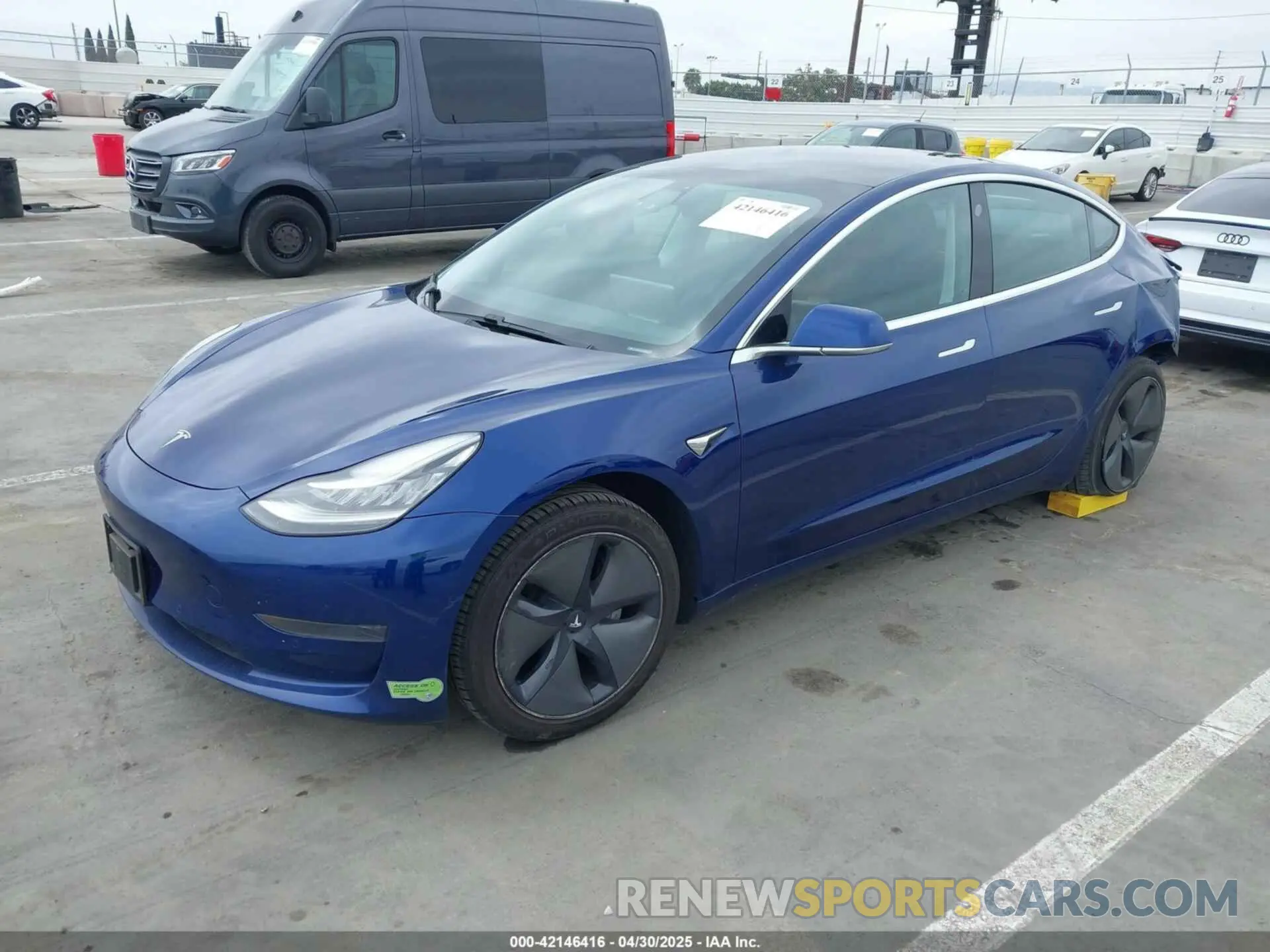 2 Photograph of a damaged car 5YJ3E1EA7LF705809 TESLA MODEL 3 2020