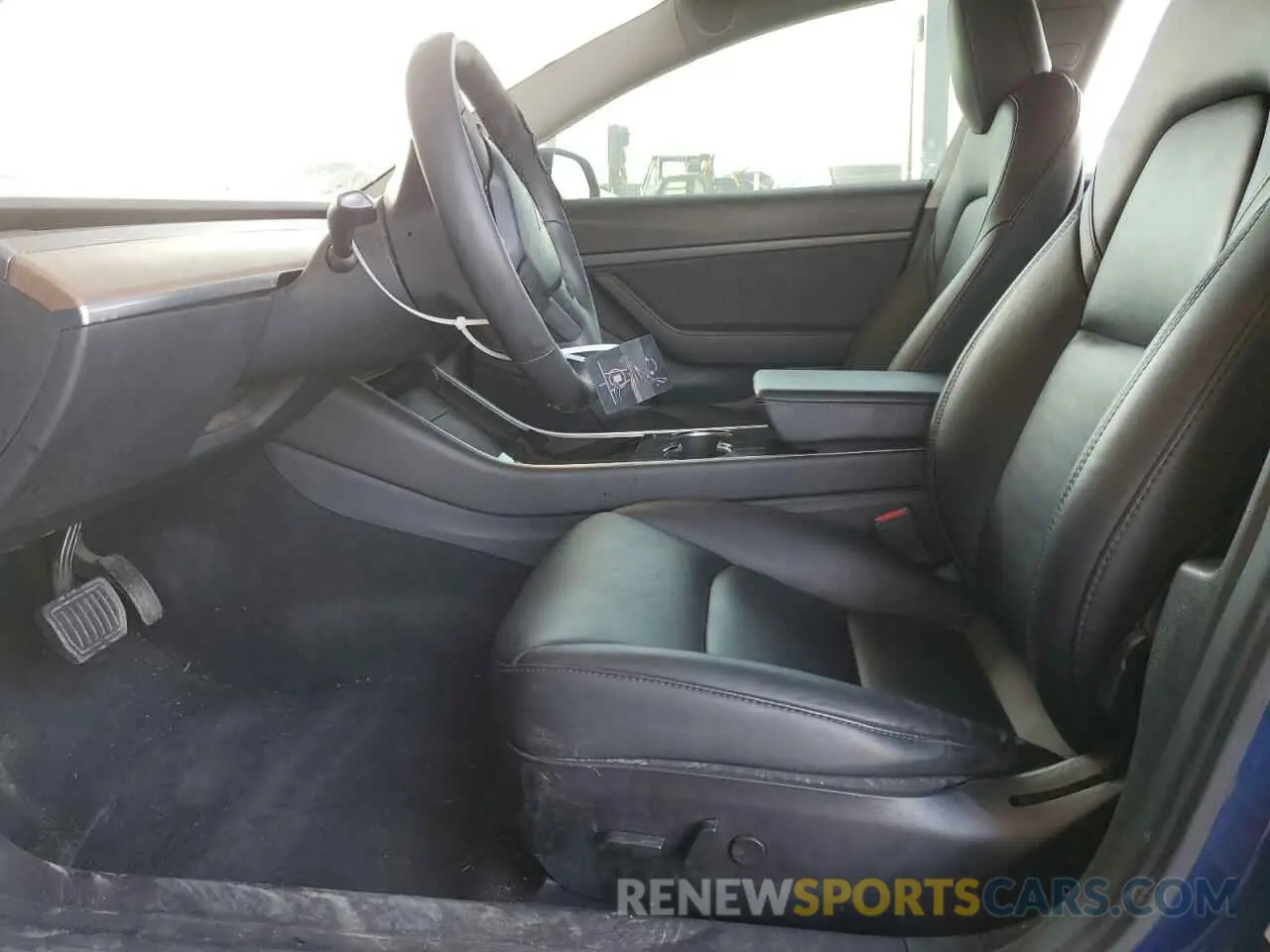 7 Photograph of a damaged car 5YJ3E1EA7LF705907 TESLA MODEL 3 2020