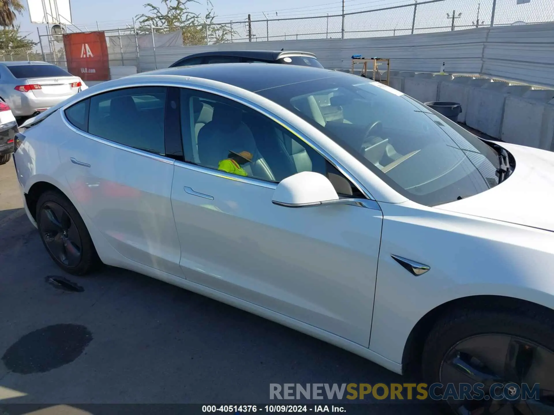 12 Фотография поврежденного автомобиля 5YJ3E1EA7LF706197 TESLA MODEL 3 2020