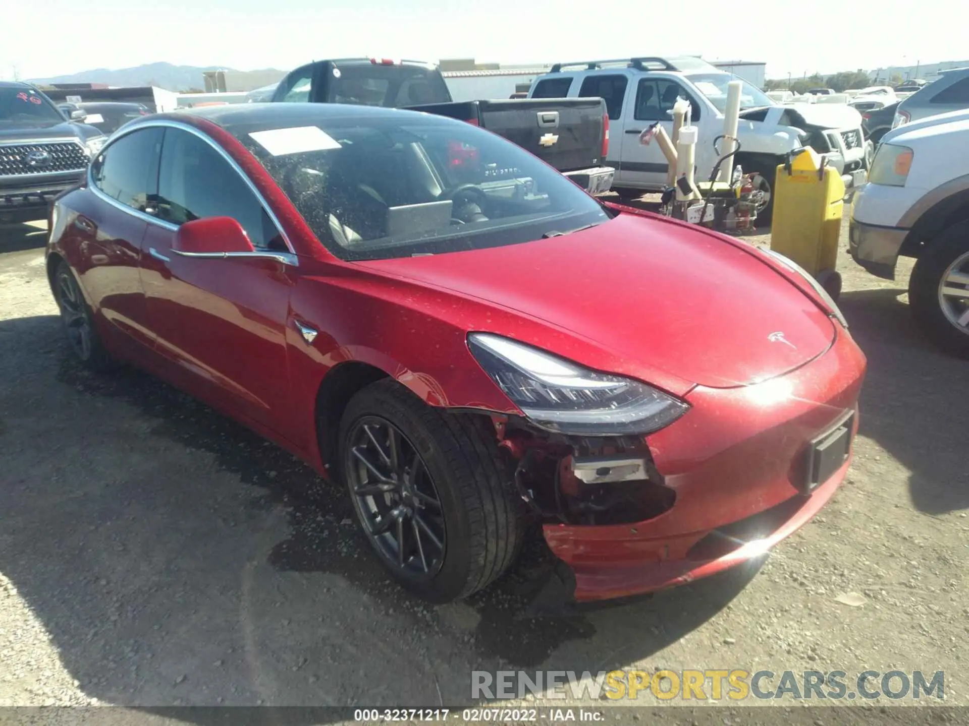 1 Photograph of a damaged car 5YJ3E1EA7LF706636 TESLA MODEL 3 2020