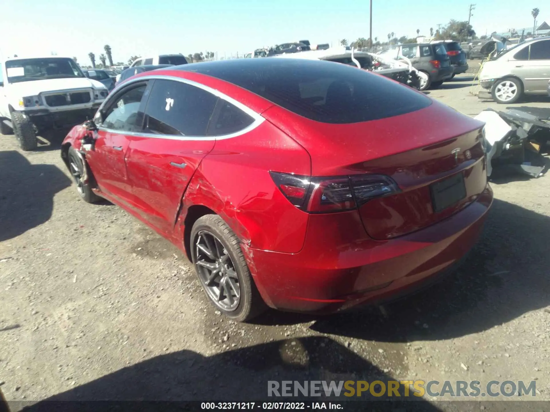 3 Photograph of a damaged car 5YJ3E1EA7LF706636 TESLA MODEL 3 2020