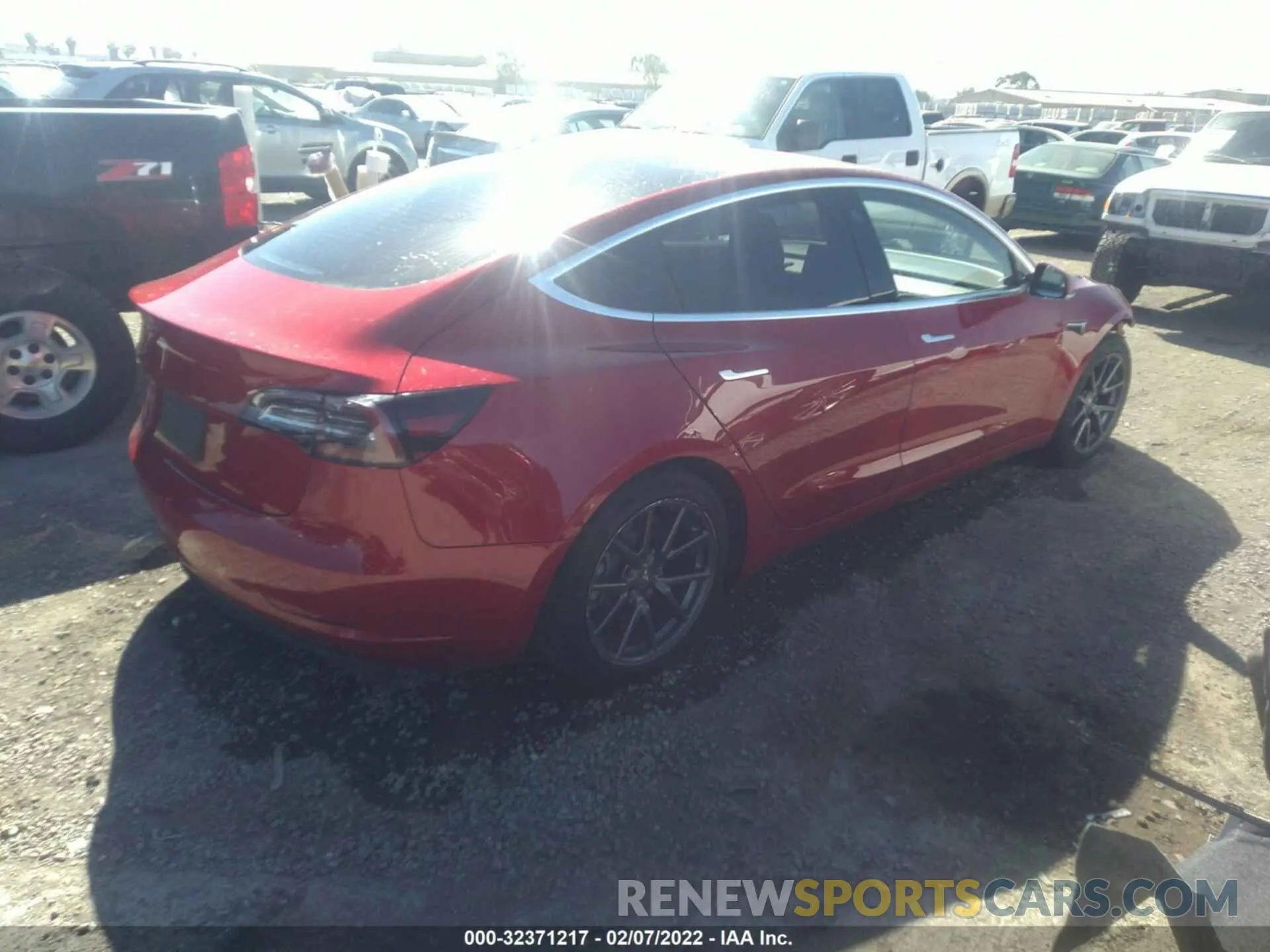 4 Photograph of a damaged car 5YJ3E1EA7LF706636 TESLA MODEL 3 2020
