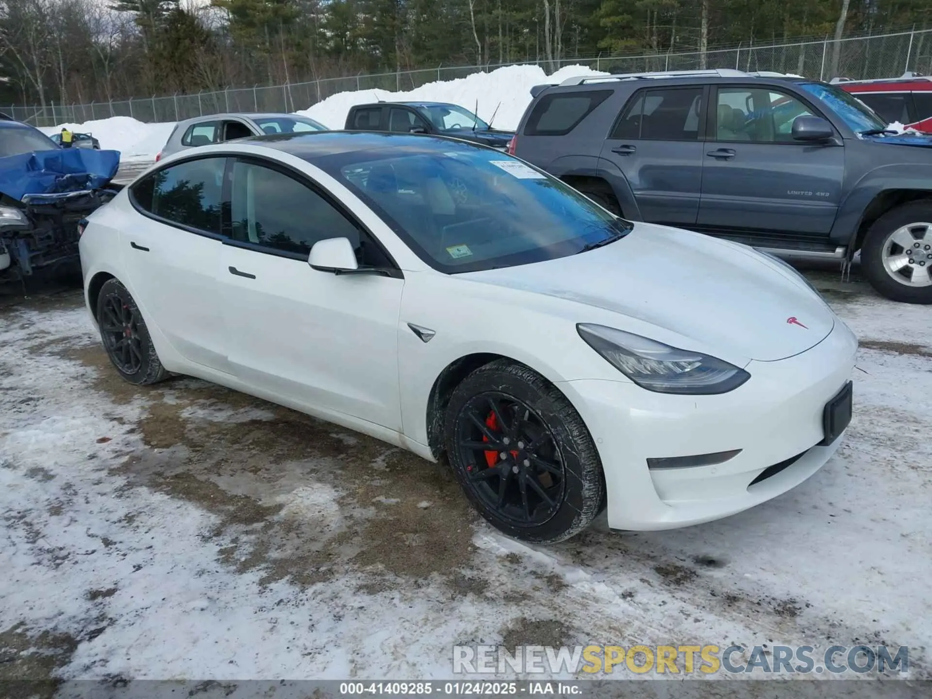 1 Photograph of a damaged car 5YJ3E1EA7LF742973 TESLA MODEL 3 2020