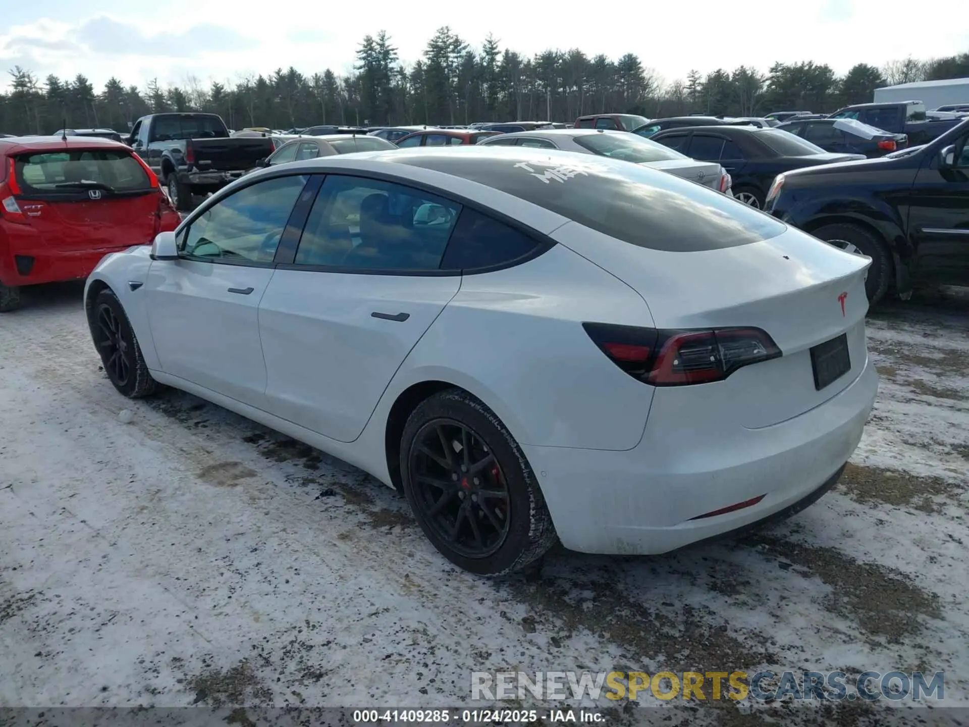 3 Photograph of a damaged car 5YJ3E1EA7LF742973 TESLA MODEL 3 2020