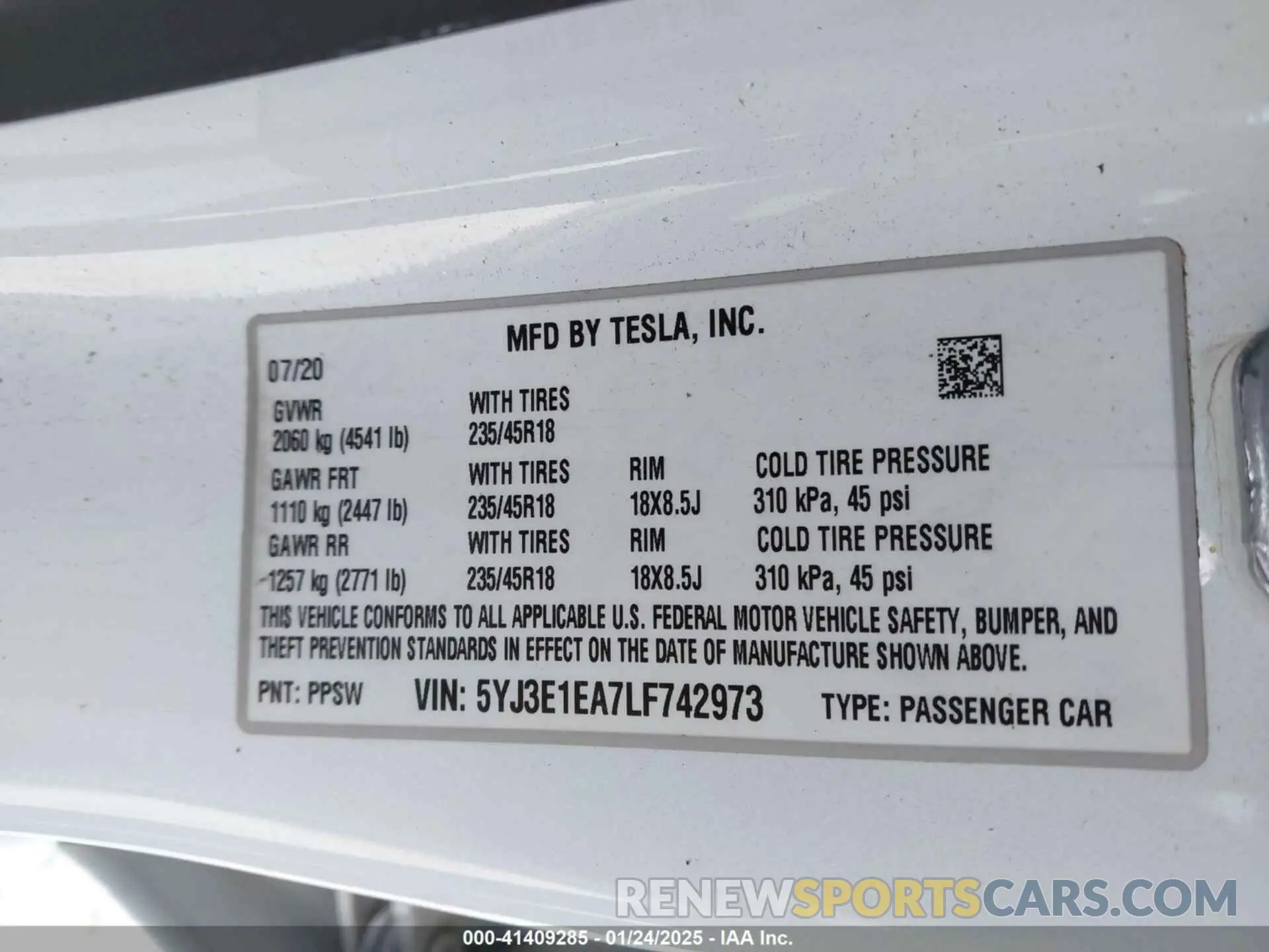 9 Photograph of a damaged car 5YJ3E1EA7LF742973 TESLA MODEL 3 2020