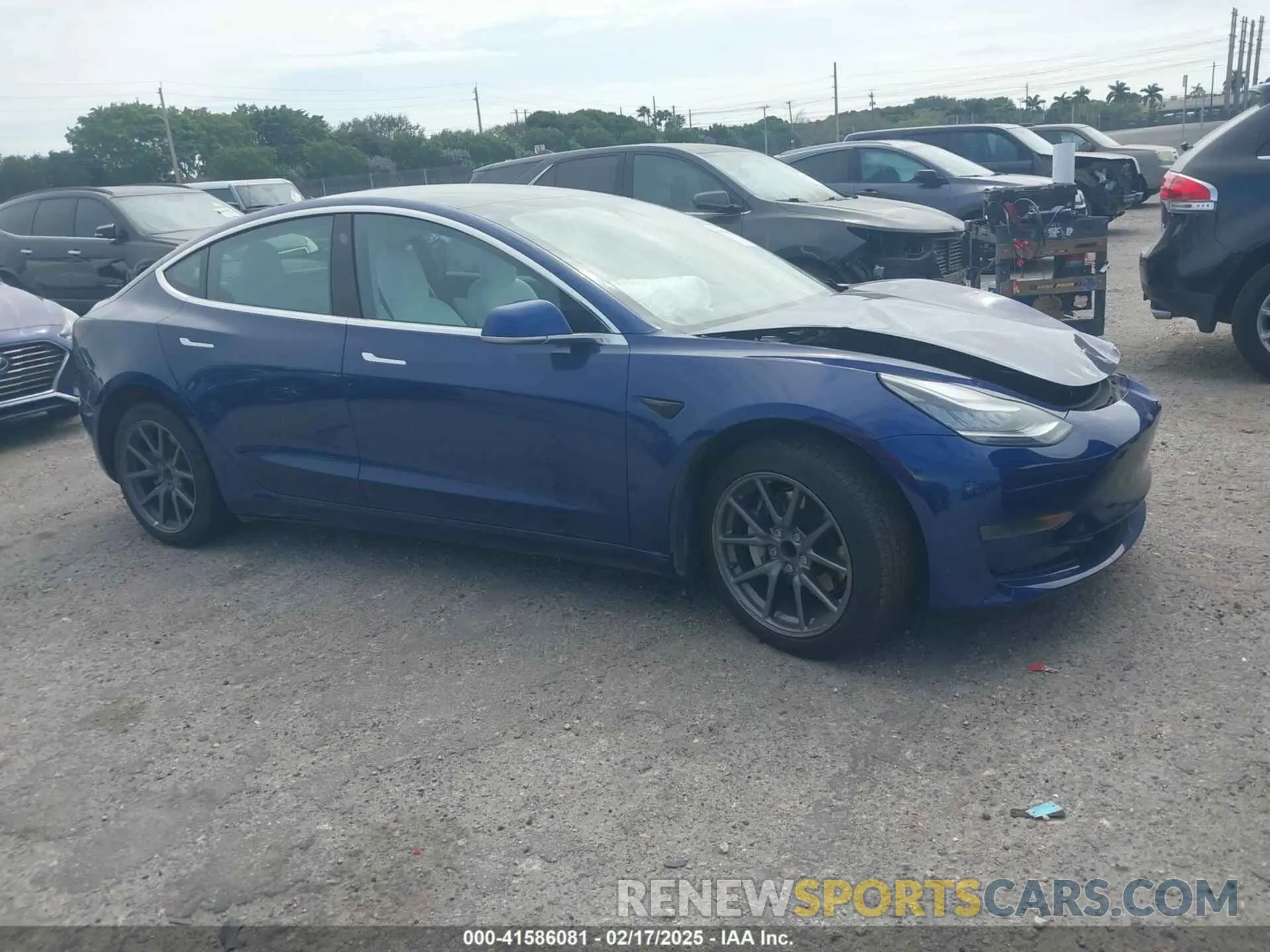 1 Photograph of a damaged car 5YJ3E1EA7LF785838 TESLA MODEL 3 2020