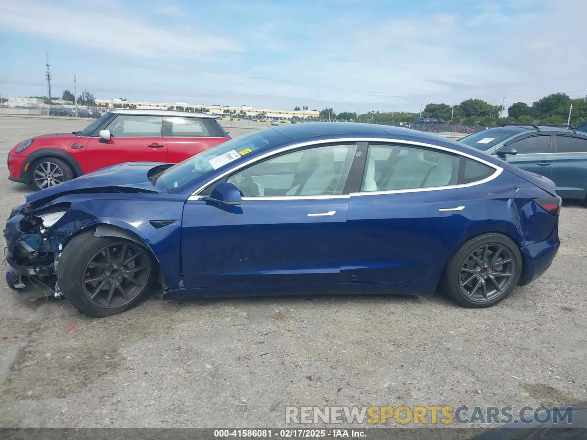 14 Photograph of a damaged car 5YJ3E1EA7LF785838 TESLA MODEL 3 2020