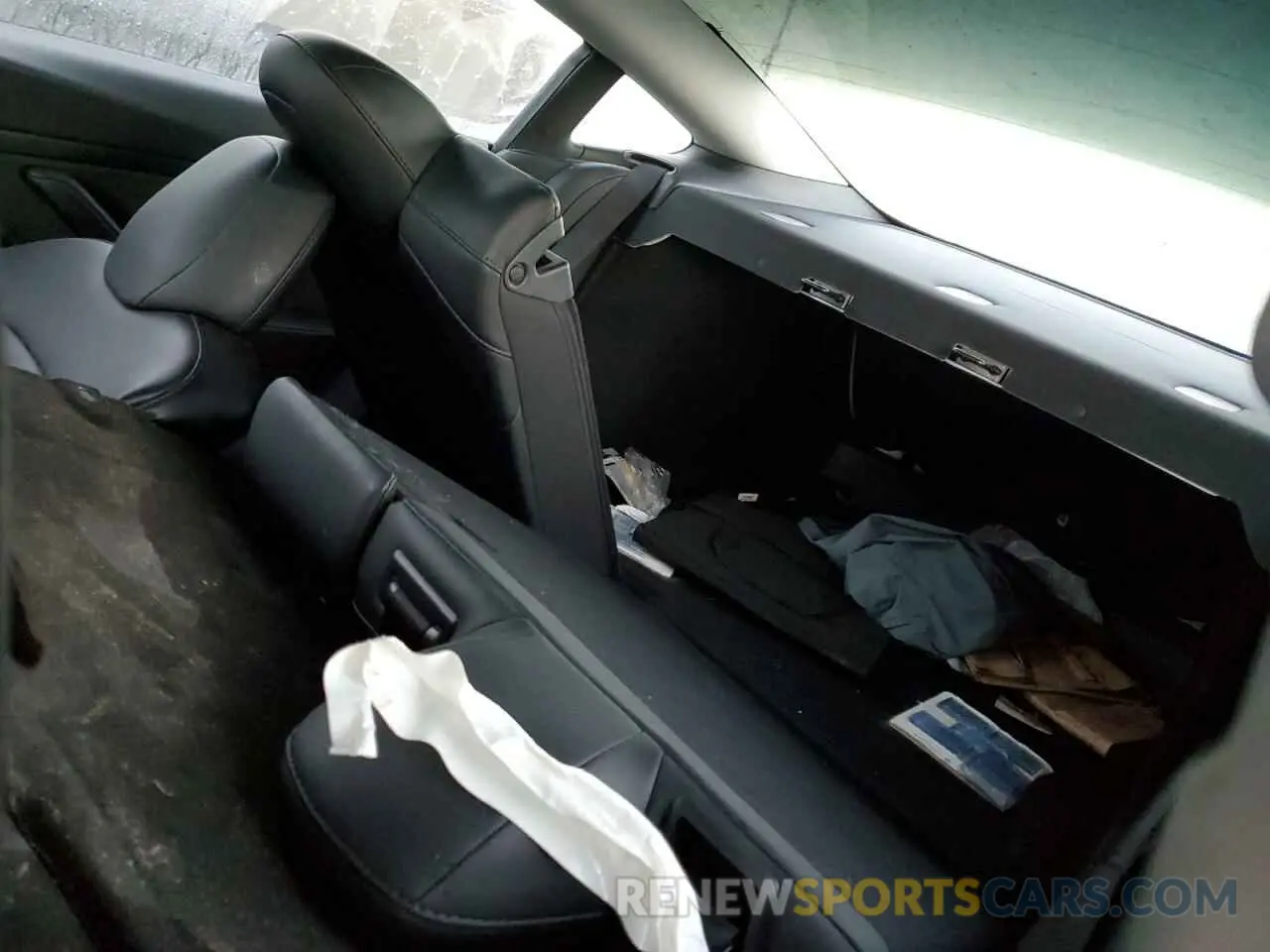 10 Photograph of a damaged car 5YJ3E1EA8LF598690 TESLA MODEL 3 2020