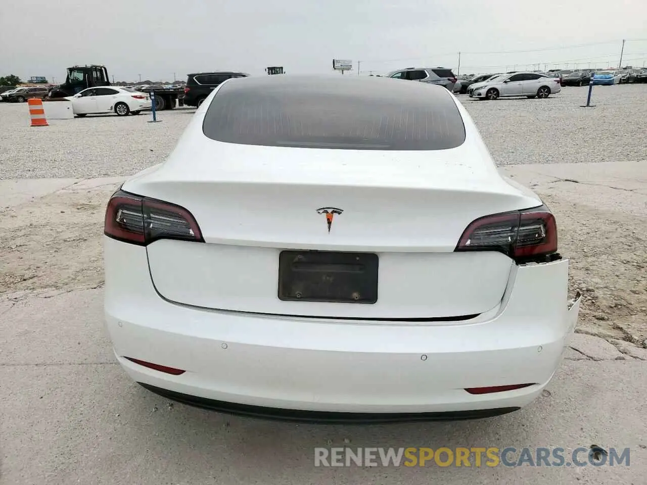 6 Photograph of a damaged car 5YJ3E1EA8LF634720 TESLA MODEL 3 2020