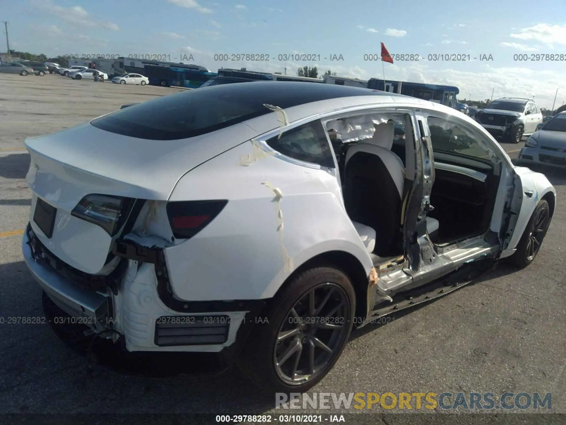 4 Photograph of a damaged car 5YJ3E1EA9LF615206 TESLA MODEL 3 2020