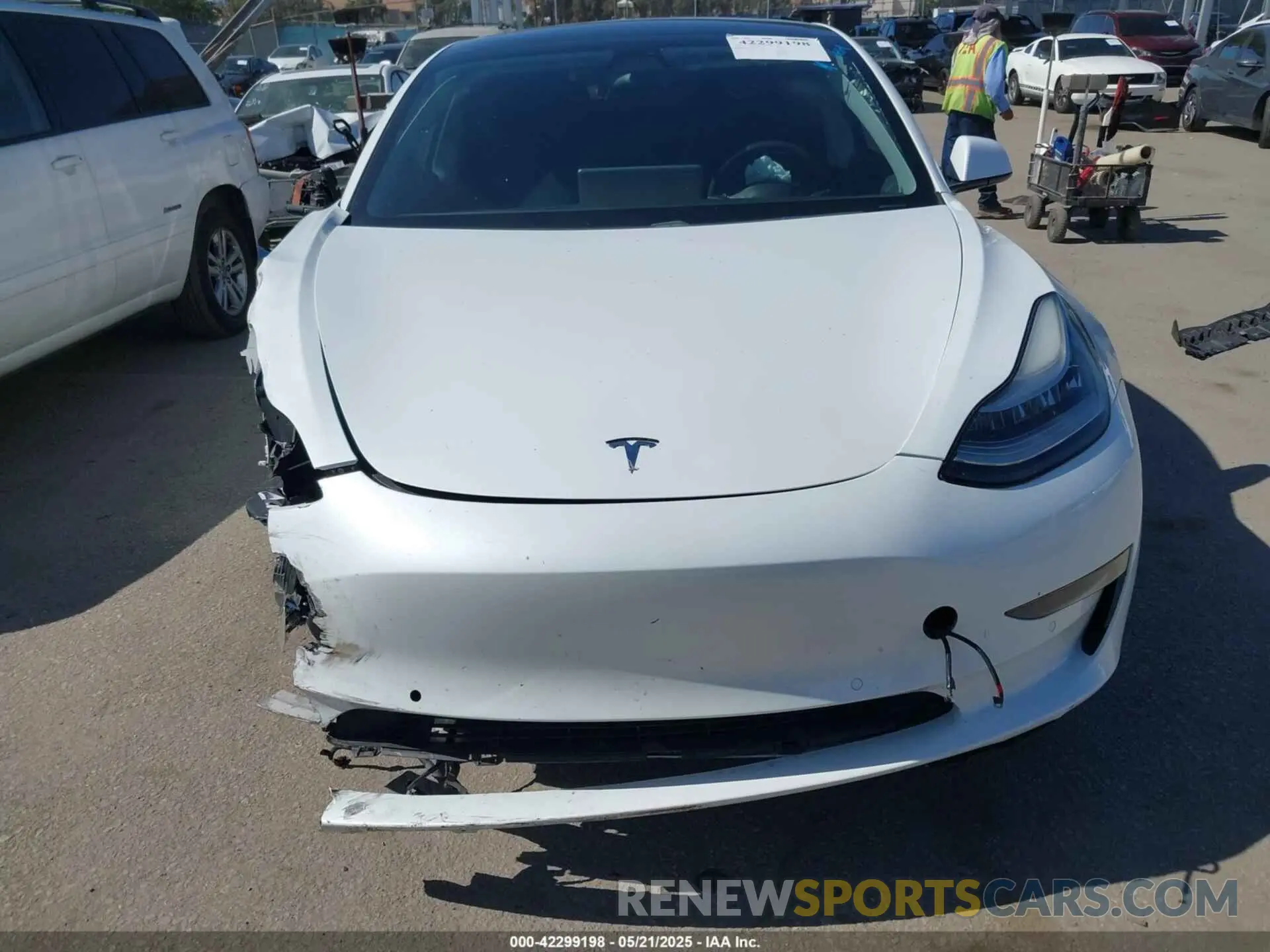 11 Photograph of a damaged car 5YJ3E1EA9LF632443 TESLA MODEL 3 2020
