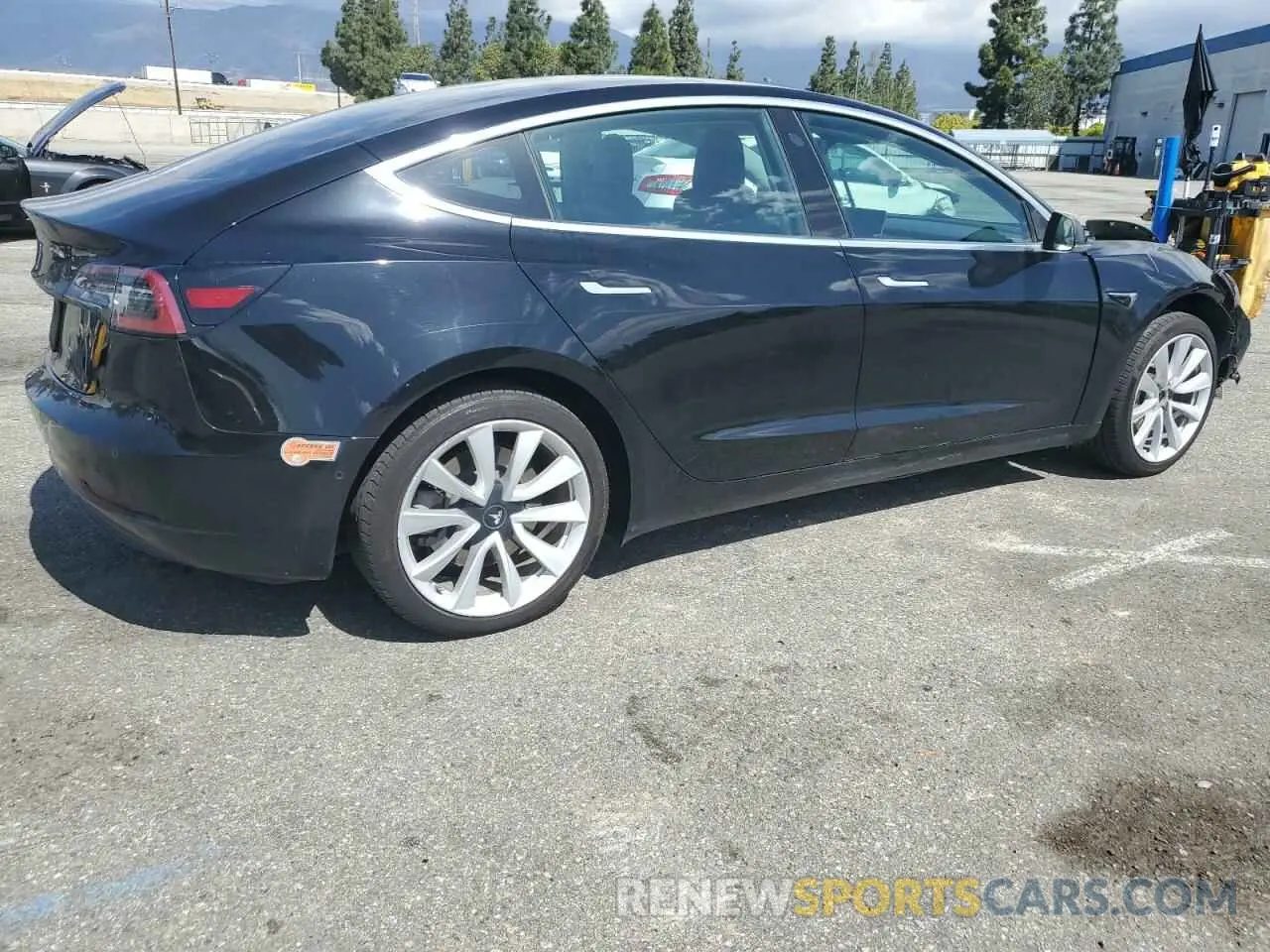 3 Photograph of a damaged car 5YJ3E1EA9LF645516 TESLA MODEL 3 2020