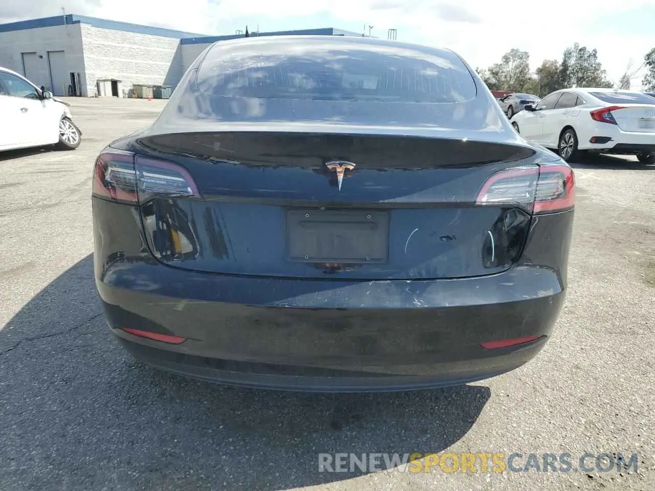 6 Photograph of a damaged car 5YJ3E1EA9LF645516 TESLA MODEL 3 2020