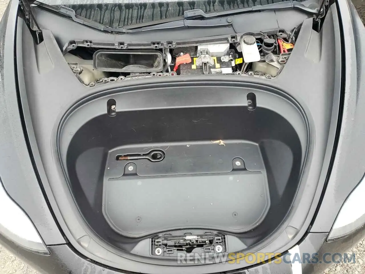 11 Photograph of a damaged car 5YJ3E1EA9LF704466 TESLA MODEL 3 2020