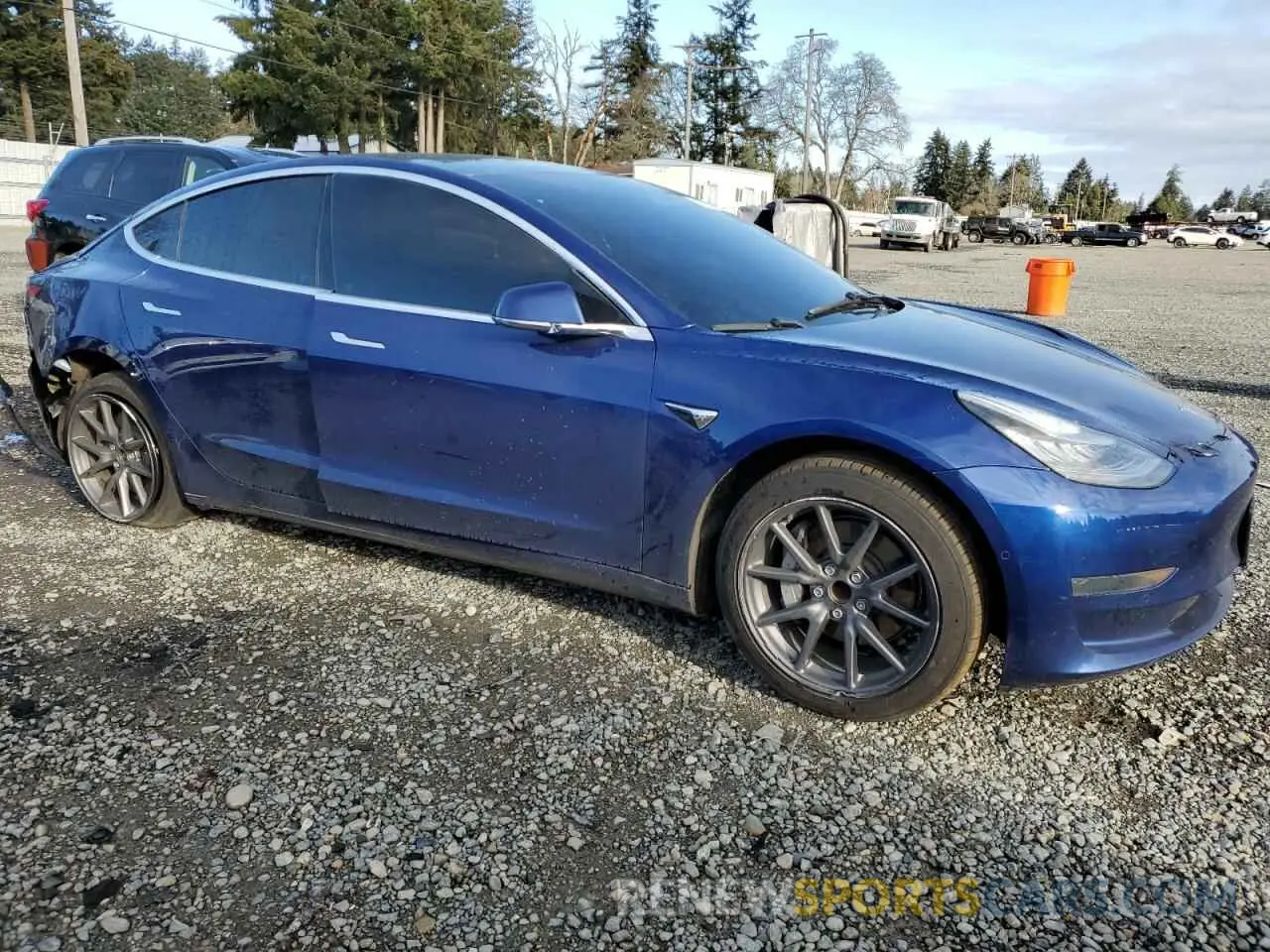 4 Фотография поврежденного автомобиля 5YJ3E1EA9LF706668 TESLA MODEL 3 2020