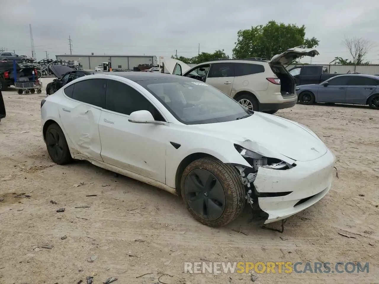 4 Фотография поврежденного автомобиля 5YJ3E1EA9LF709943 TESLA MODEL 3 2020