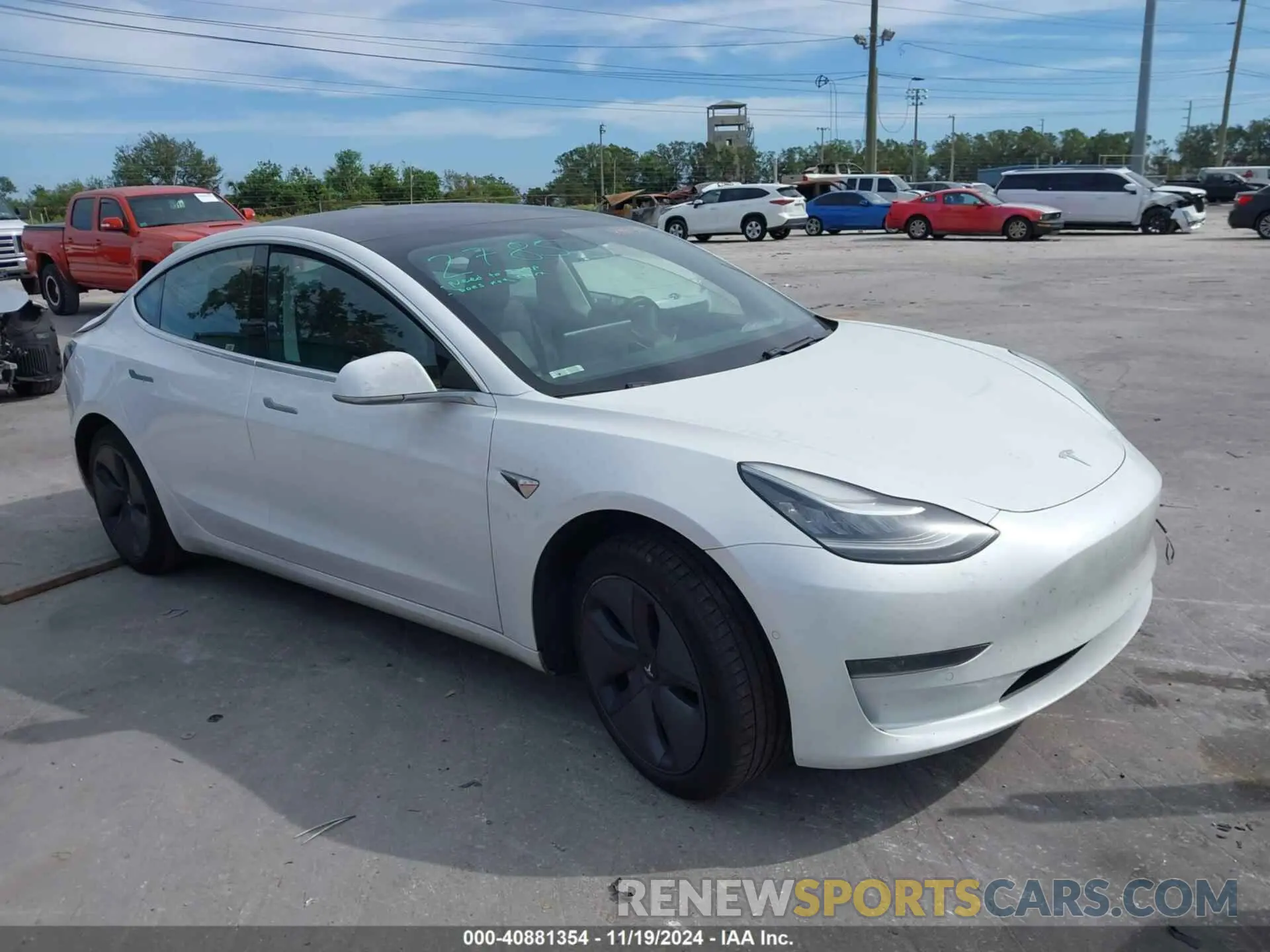 1 Photograph of a damaged car 5YJ3E1EA9LF737158 TESLA MODEL 3 2020