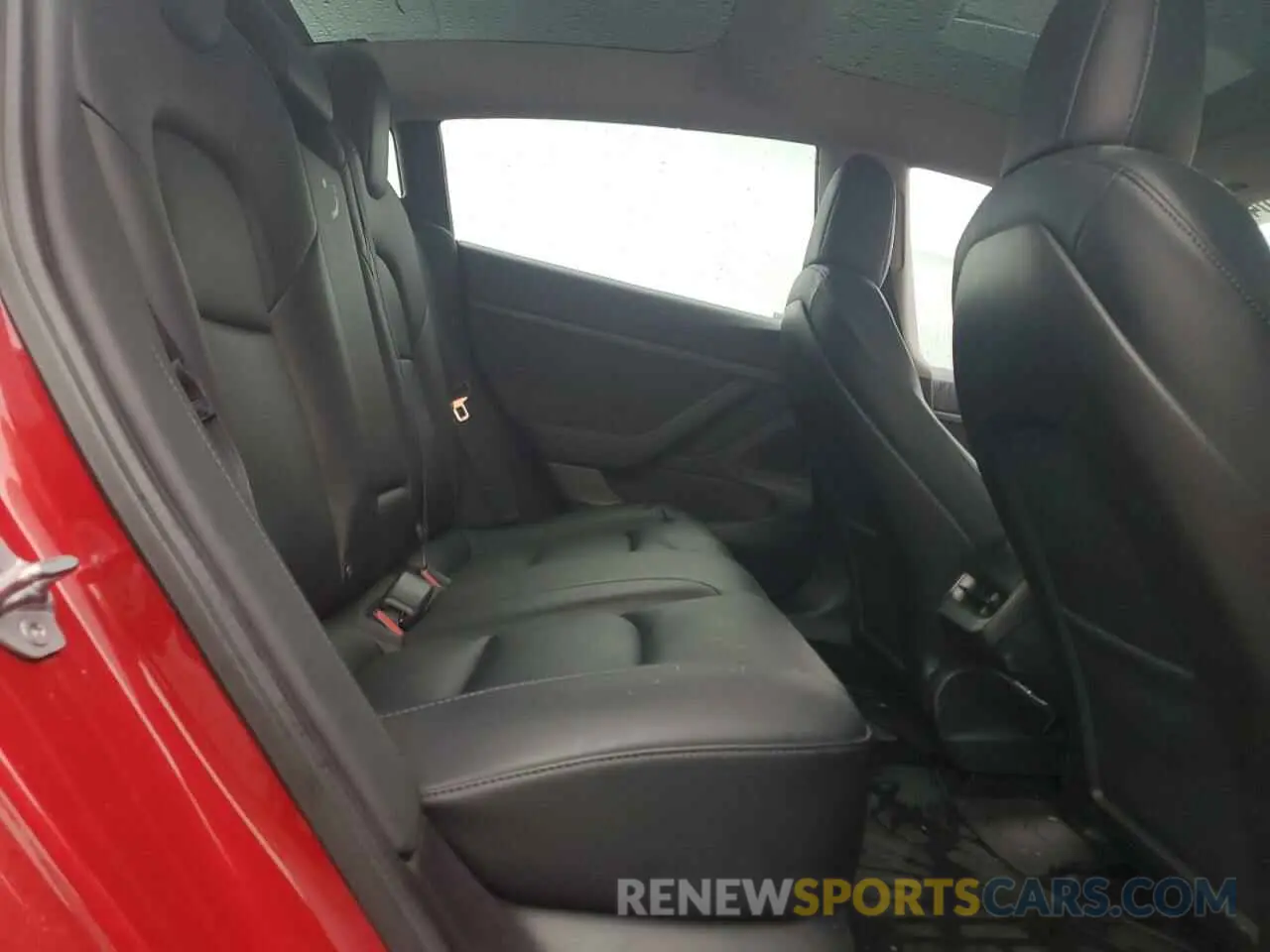 10 Photograph of a damaged car 5YJ3E1EA9LF739637 TESLA MODEL 3 2020