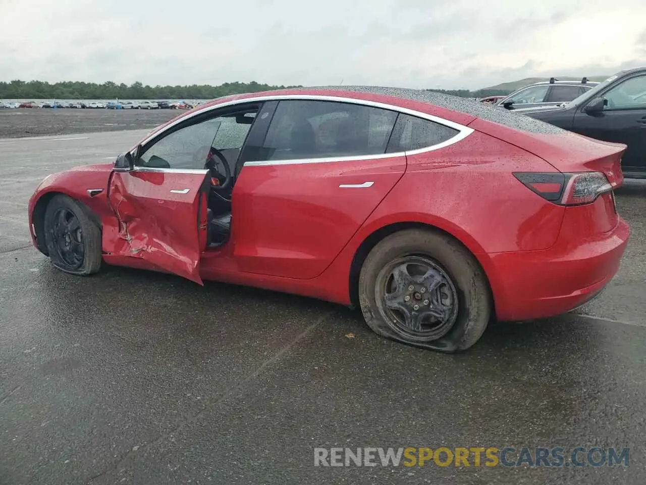 2 Photograph of a damaged car 5YJ3E1EA9LF739637 TESLA MODEL 3 2020