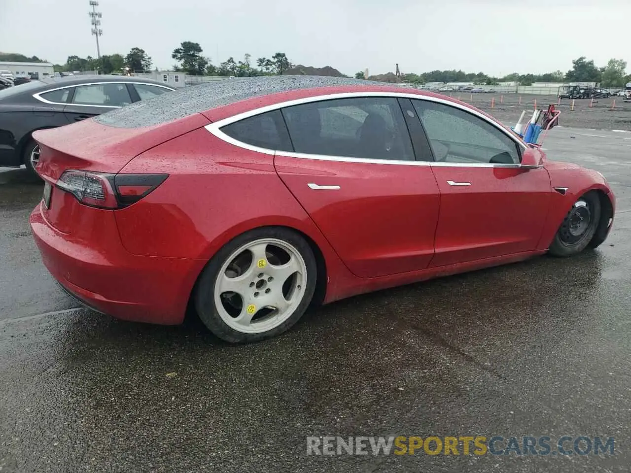 3 Photograph of a damaged car 5YJ3E1EA9LF739637 TESLA MODEL 3 2020