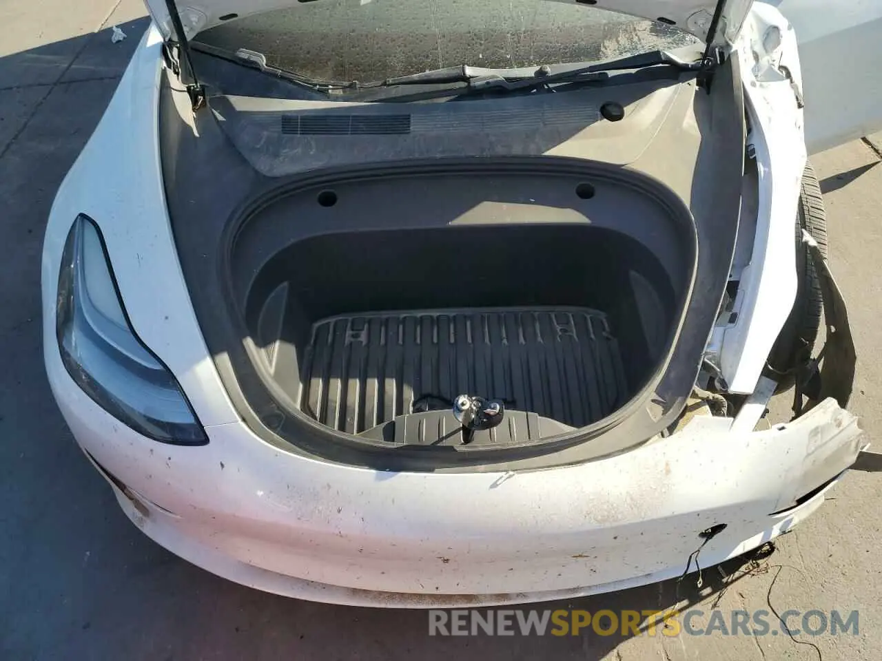 11 Photograph of a damaged car 5YJ3E1EA9LF807466 TESLA MODEL 3 2020