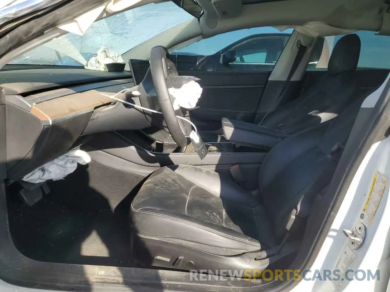 7 Photograph of a damaged car 5YJ3E1EA9LF807466 TESLA MODEL 3 2020