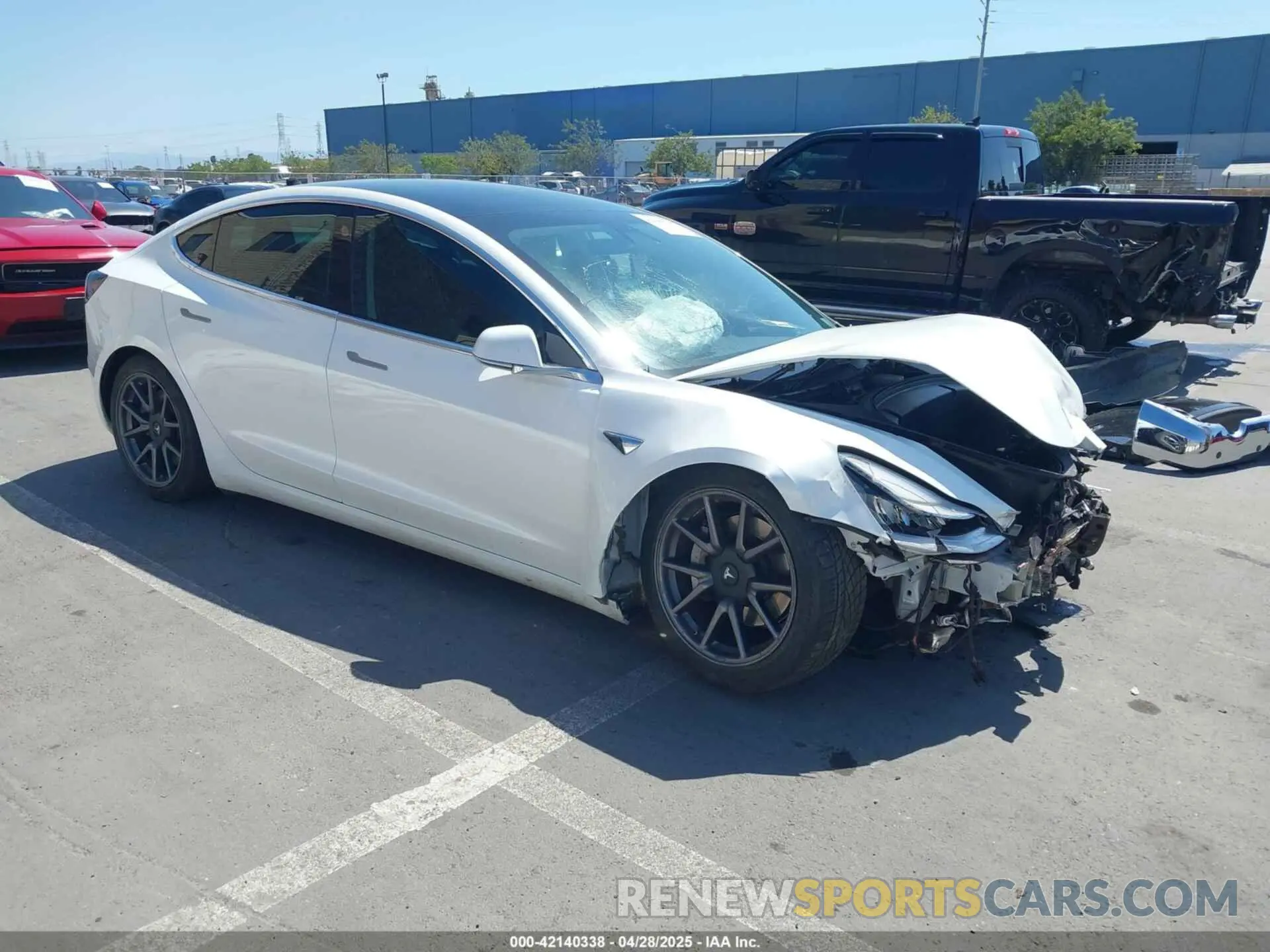 1 Photograph of a damaged car 5YJ3E1EAXLF590591 TESLA MODEL 3 2020