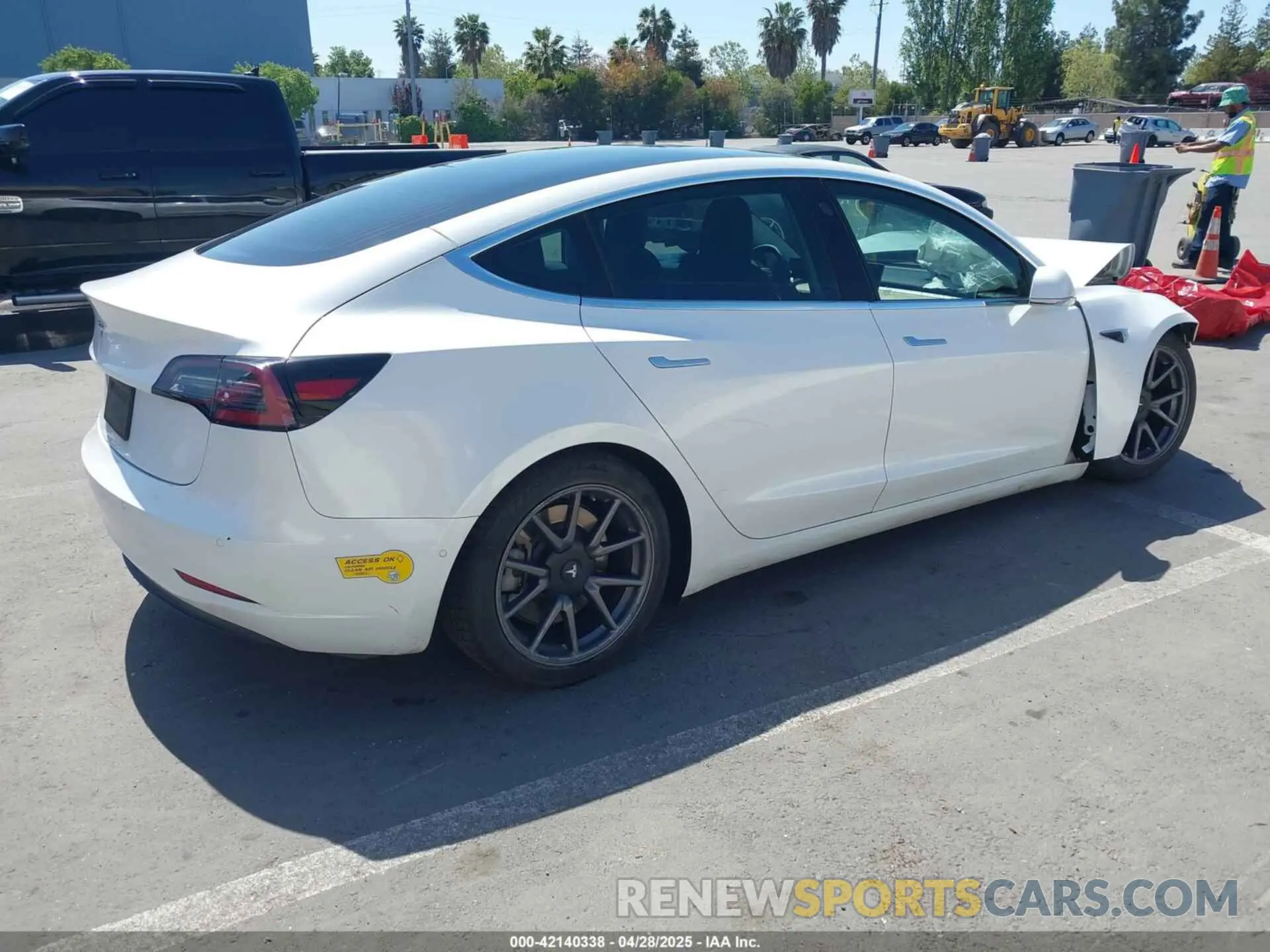 4 Photograph of a damaged car 5YJ3E1EAXLF590591 TESLA MODEL 3 2020