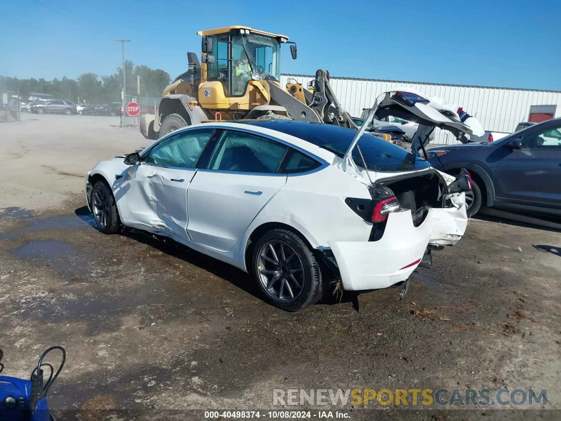 3 Photograph of a damaged car 5YJ3E1EAXLF632466 TESLA MODEL 3 2020
