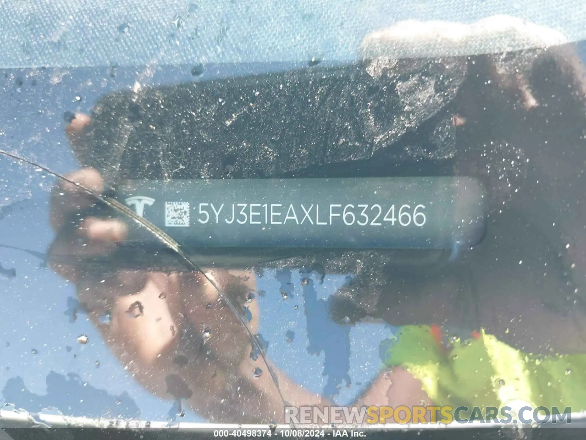 9 Photograph of a damaged car 5YJ3E1EAXLF632466 TESLA MODEL 3 2020