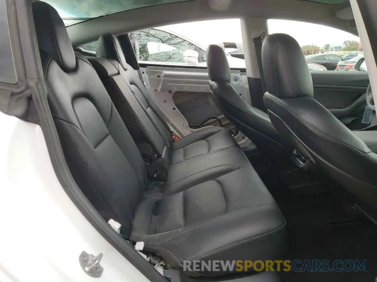 10 Photograph of a damaged car 5YJ3E1EAXLF645041 TESLA MODEL 3 2020