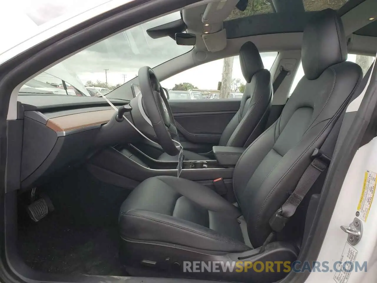 7 Photograph of a damaged car 5YJ3E1EAXLF645041 TESLA MODEL 3 2020