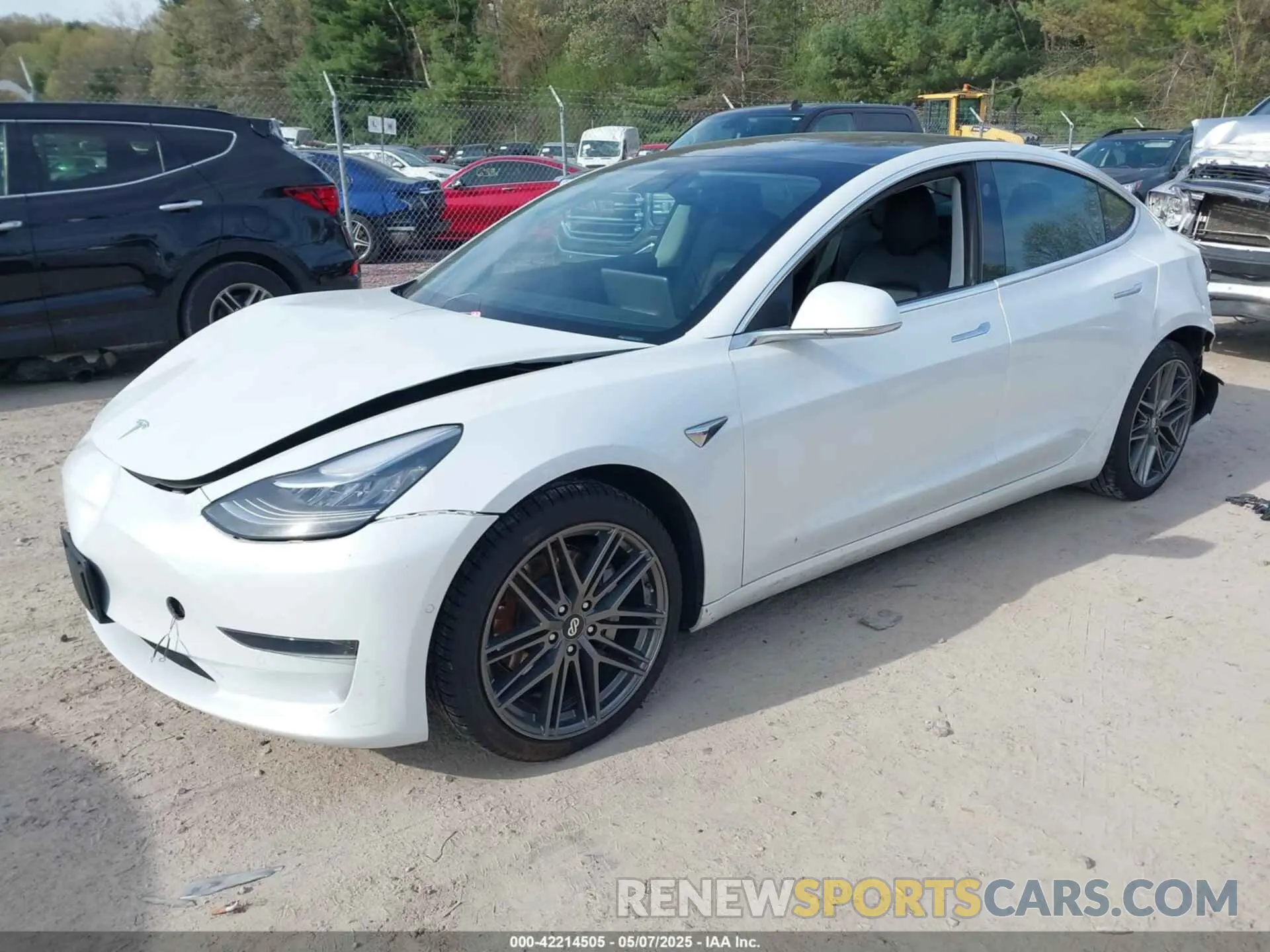 2 Photograph of a damaged car 5YJ3E1EAXLF738061 TESLA MODEL 3 2020