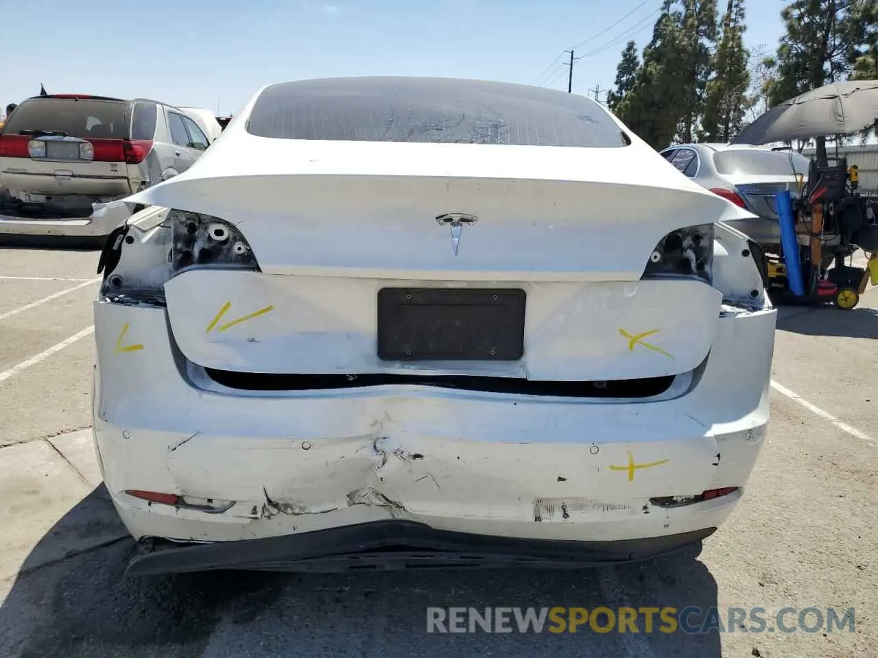 6 Фотография поврежденного автомобиля 5YJ3E1EAXLF807556 TESLA MODEL 3 2020