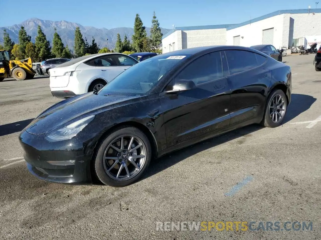 1 Photograph of a damaged car 5YJ3E1EB0LF600134 TESLA MODEL 3 2020
