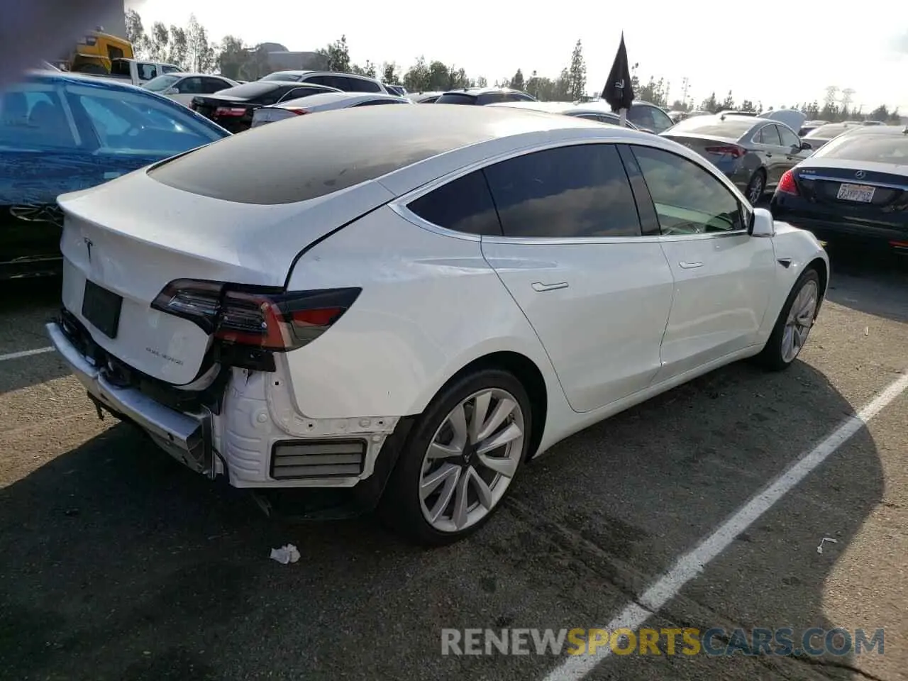 3 Photograph of a damaged car 5YJ3E1EB0LF628421 TESLA MODEL 3 2020