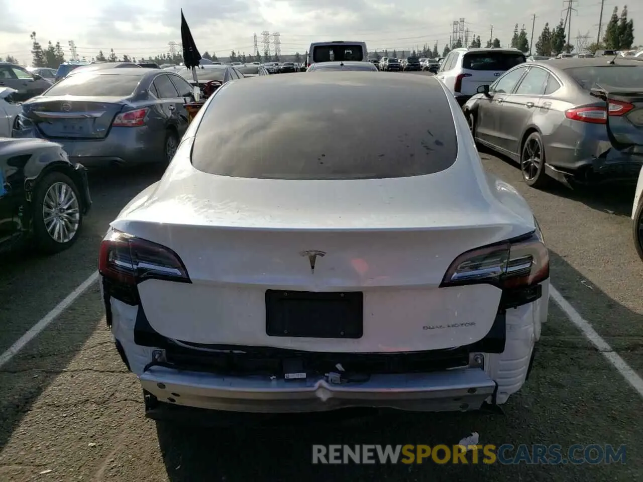 6 Photograph of a damaged car 5YJ3E1EB0LF628421 TESLA MODEL 3 2020
