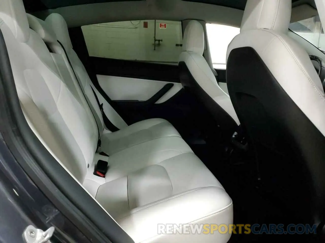 11 Photograph of a damaged car 5YJ3E1EB0LF640052 TESLA MODEL 3 2020