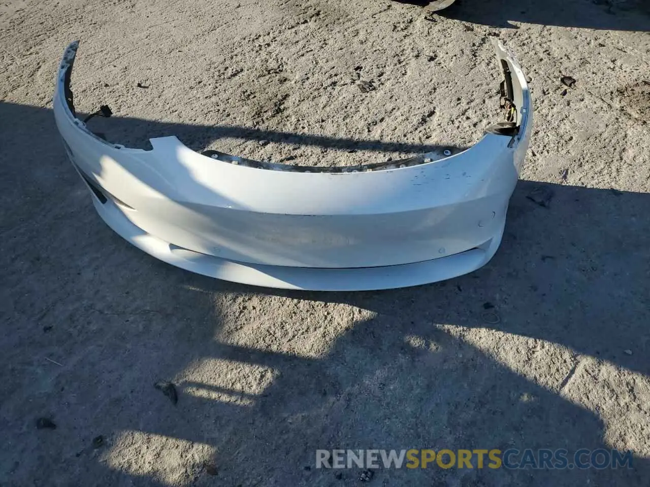 12 Photograph of a damaged car 5YJ3E1EB0LF665887 TESLA MODEL 3 2020